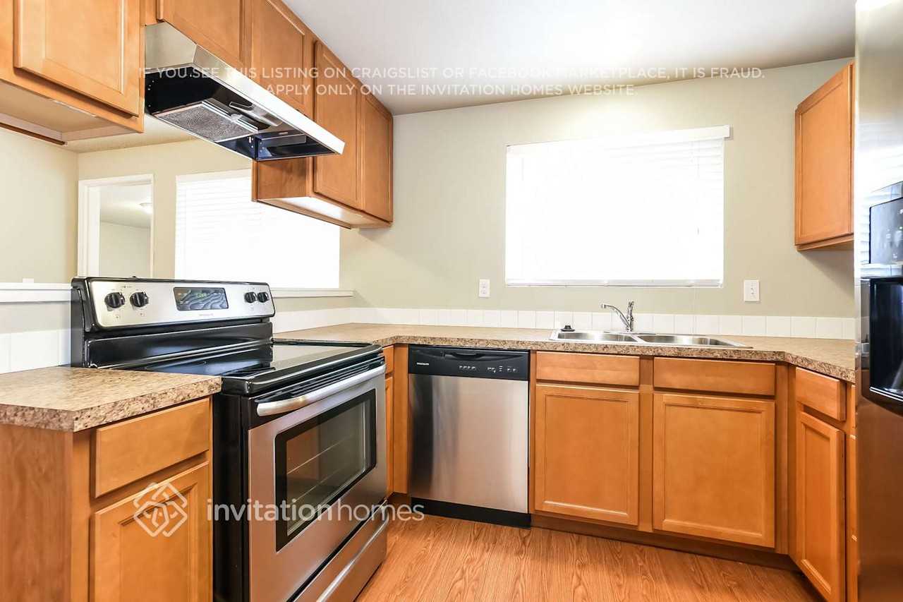 11717 Se 165th St - Photo 4 of 13