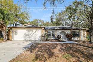 417 Oakleaf Blvd - Photo 1 of 1