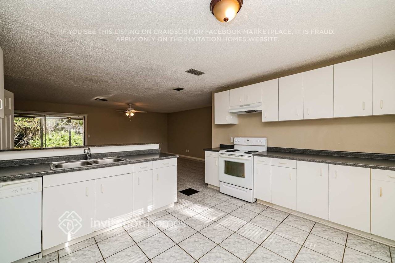 417 Oakleaf Blvd - Photo 6 of 17