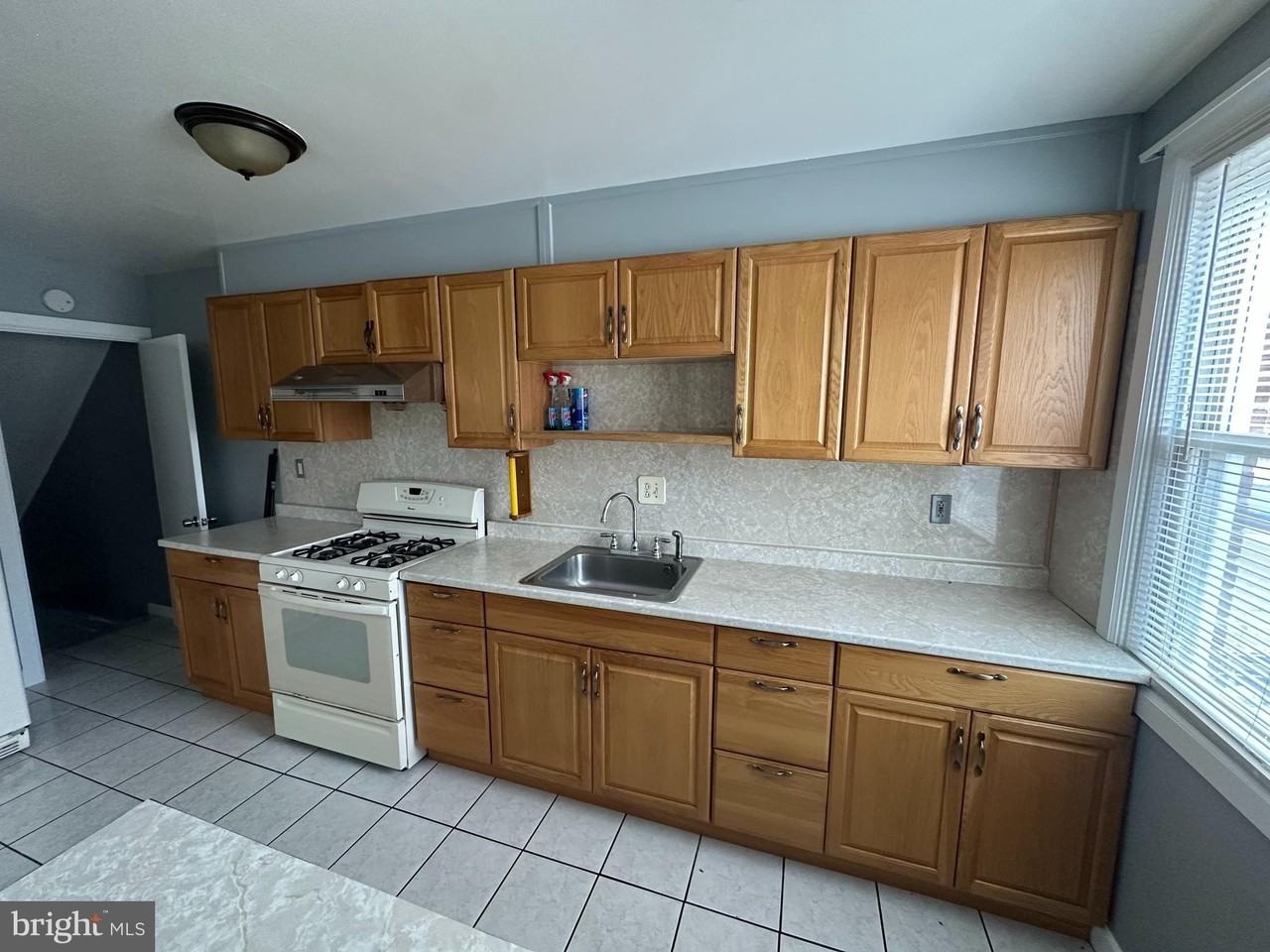 6723 Leonard St - Photo 3 of 8