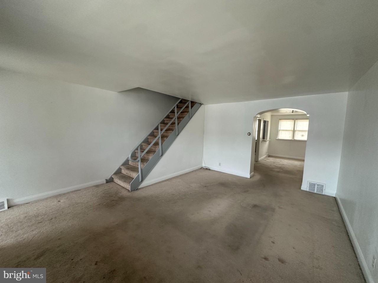 6723 Leonard St - Photo 5 of 8