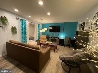 150 Buckingham Dr - Photo 3 of 35