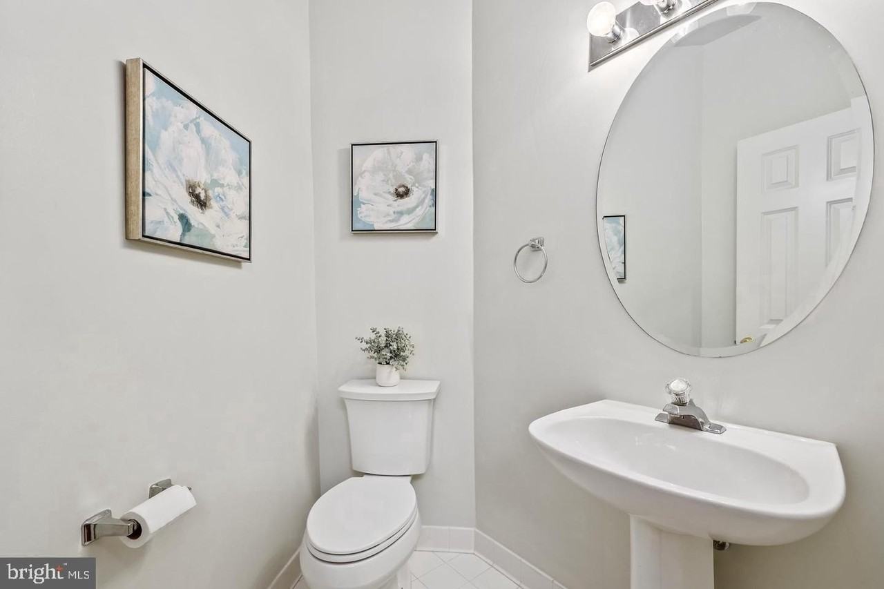 6329 Franconia Commons Dr - Photo 3 of 19