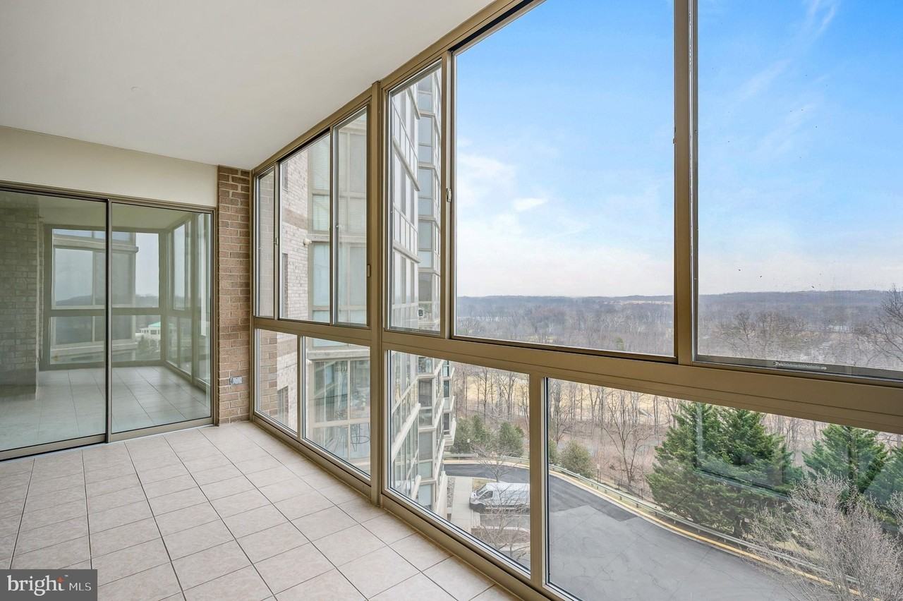 19355 Cypress Ridge Ter Unit 515 - Photo 7 of 33