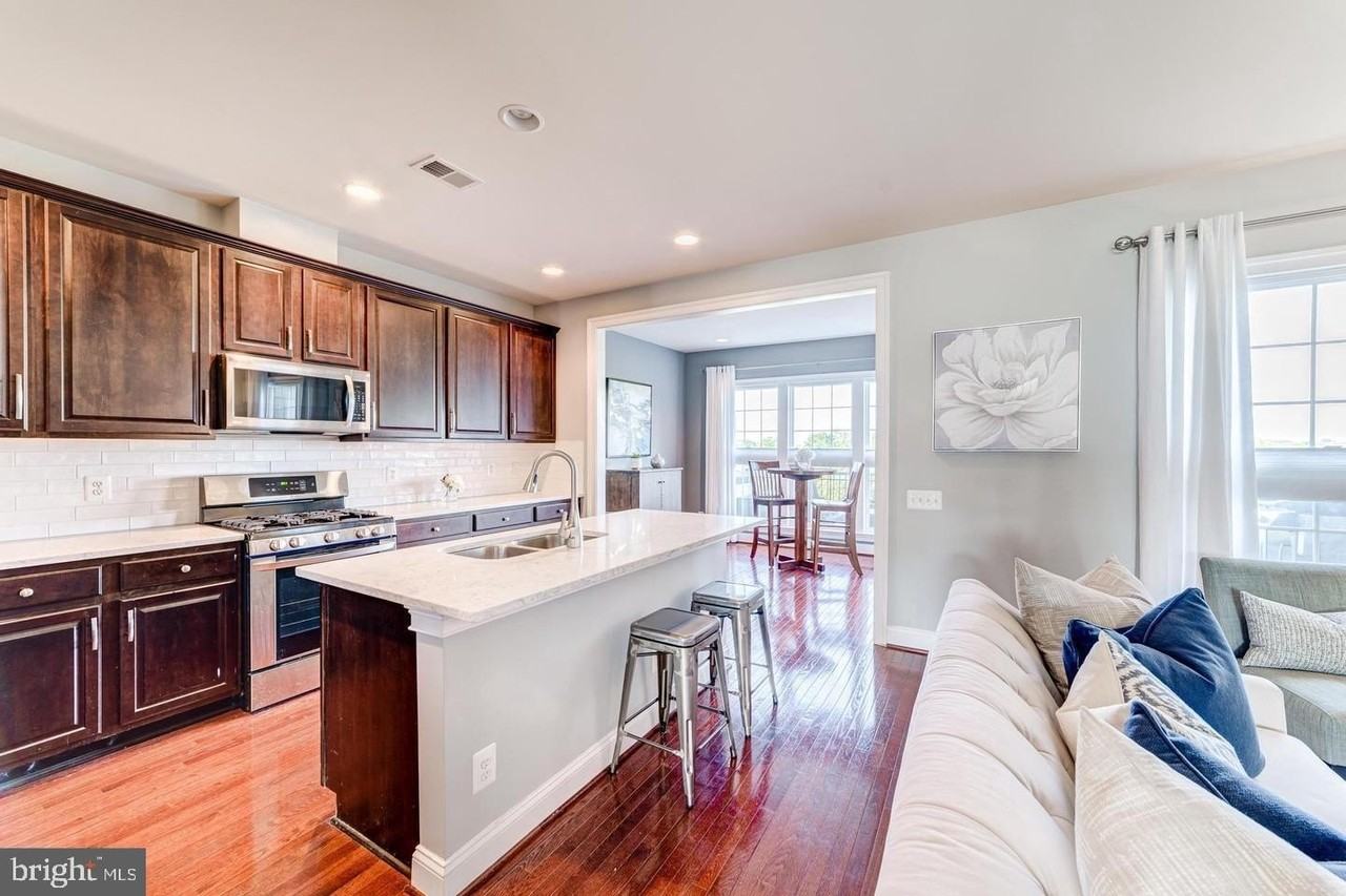 20637 Erskine Ter - Photo 4 of 37