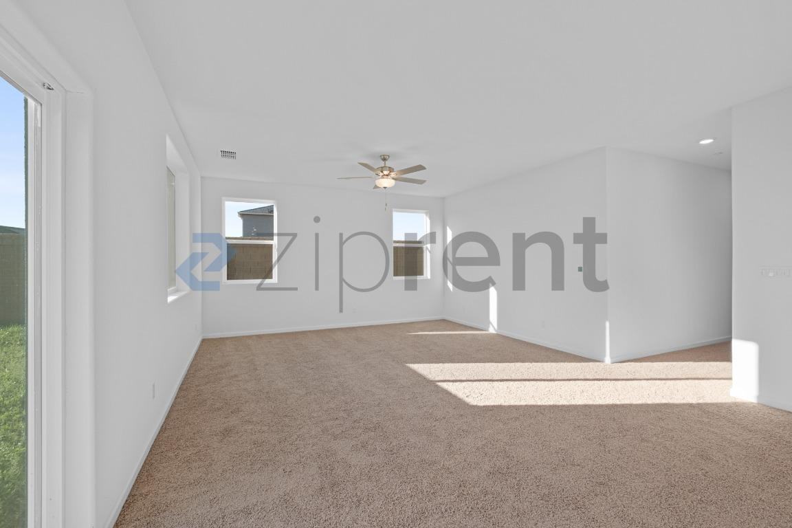 10512 Santana Ln - Photo 4 of 34