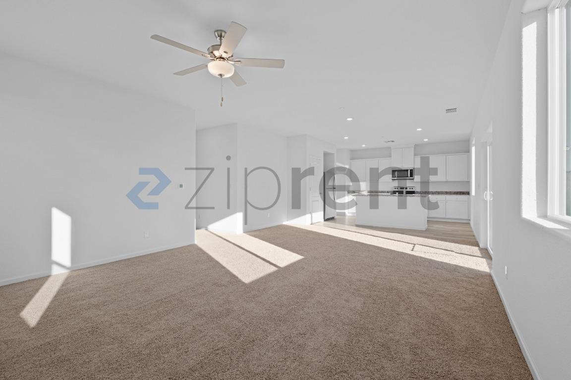 10512 Santana Ln - Photo 5 of 34