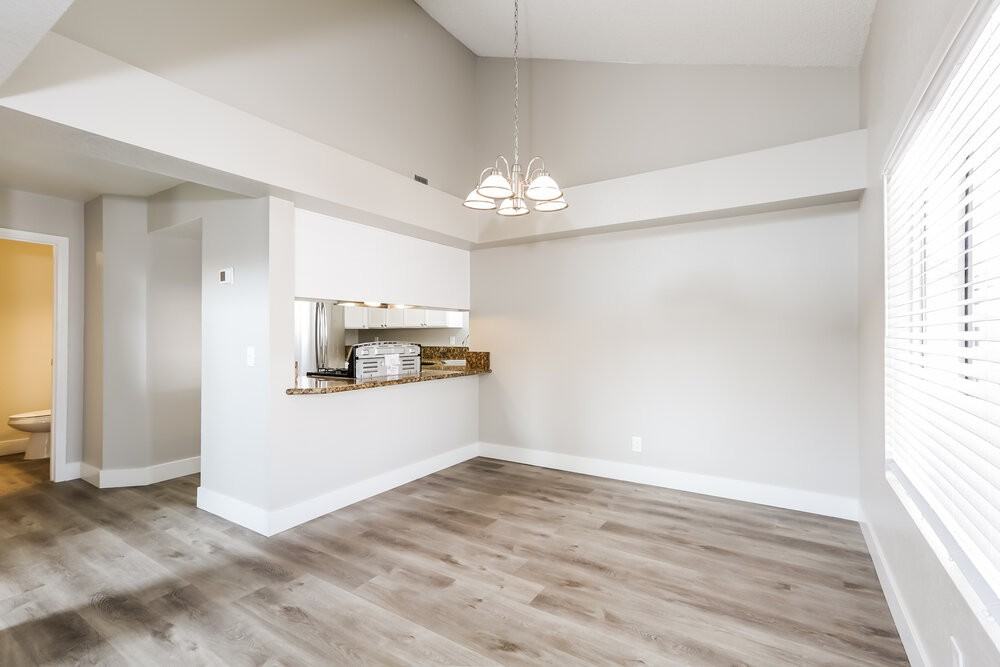 106 Spinnaker Dr - Photo 6 of 17