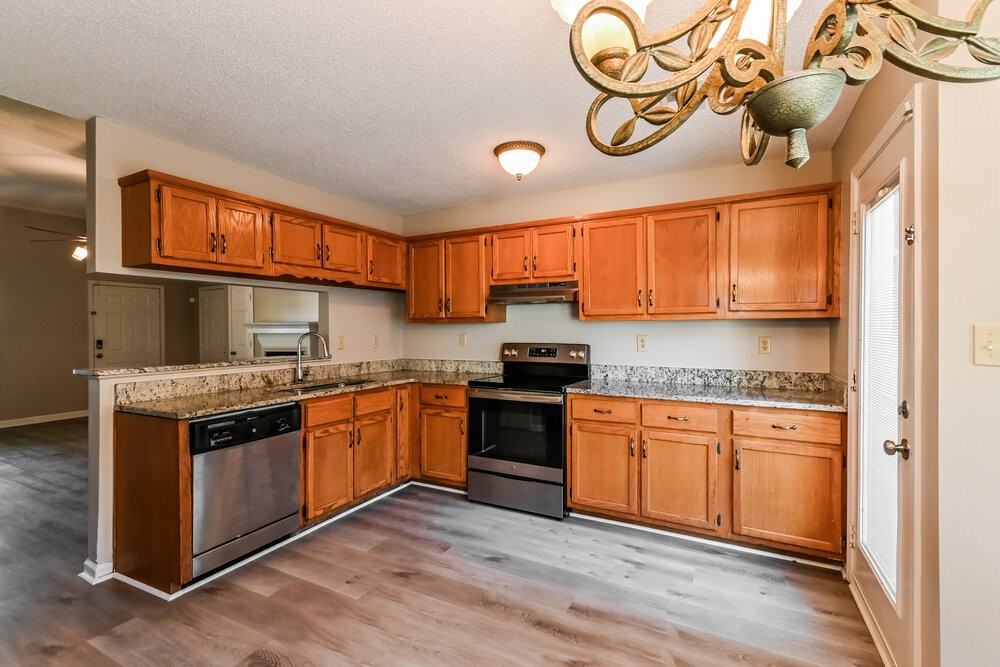 6205 Liberty Estates Dr - Photo 6 of 16