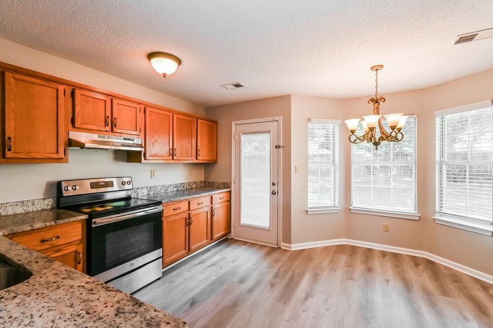 6205 Liberty Estates Dr - Photo 7 of 16