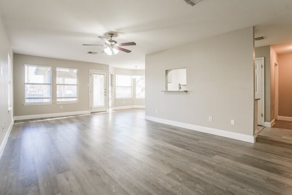 809 Bushmills Ct - Photo 3 of 16