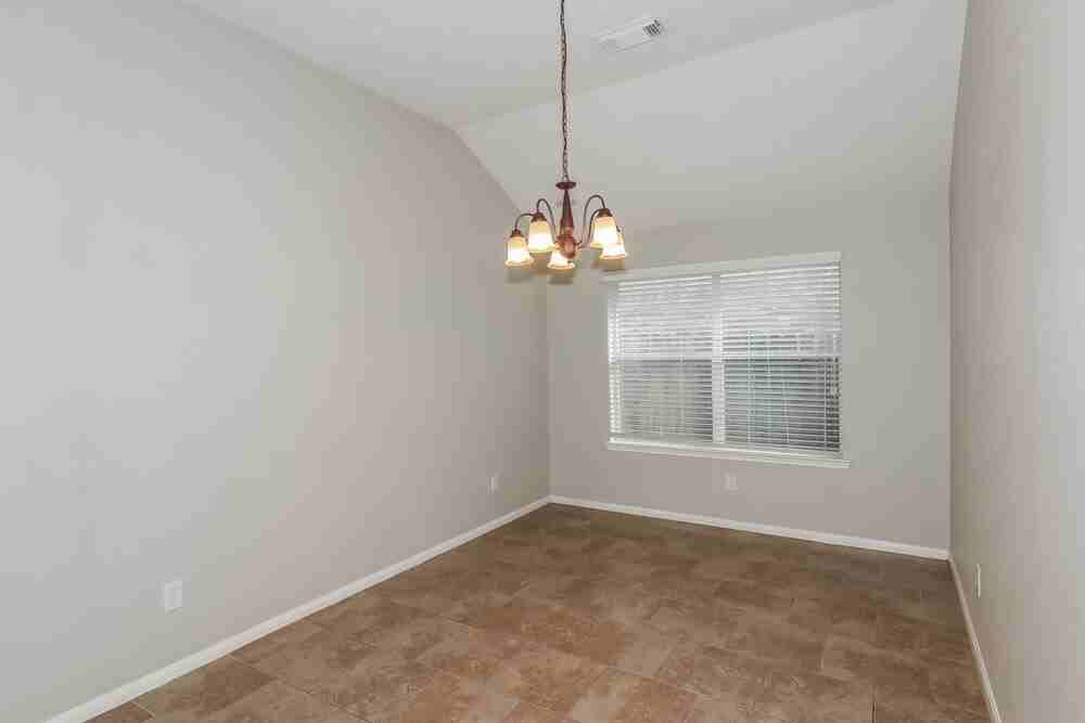 18411 Atascocita Meadows Dr - Photo 6 of 16