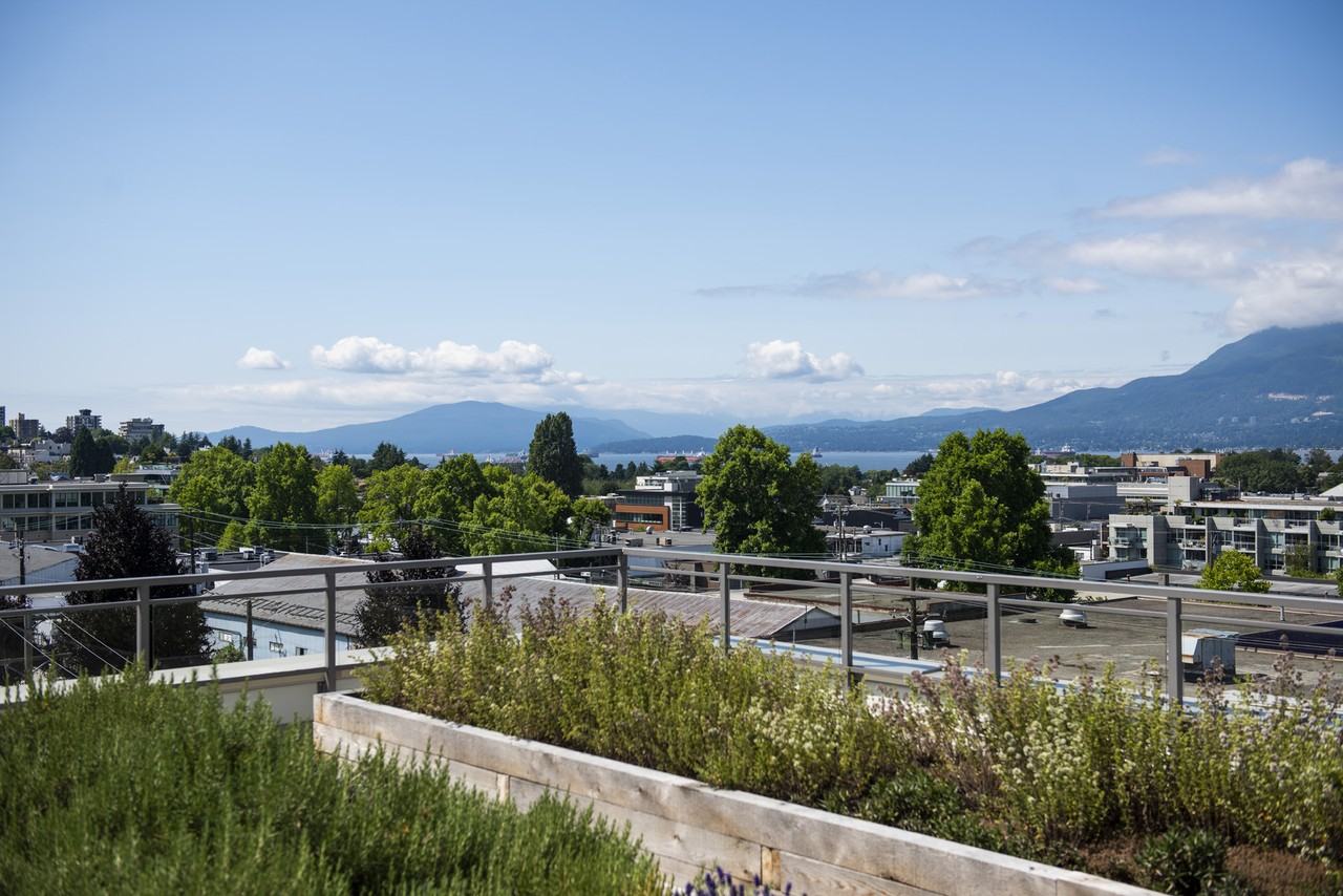 Art on 6th - Photo 5 of 31