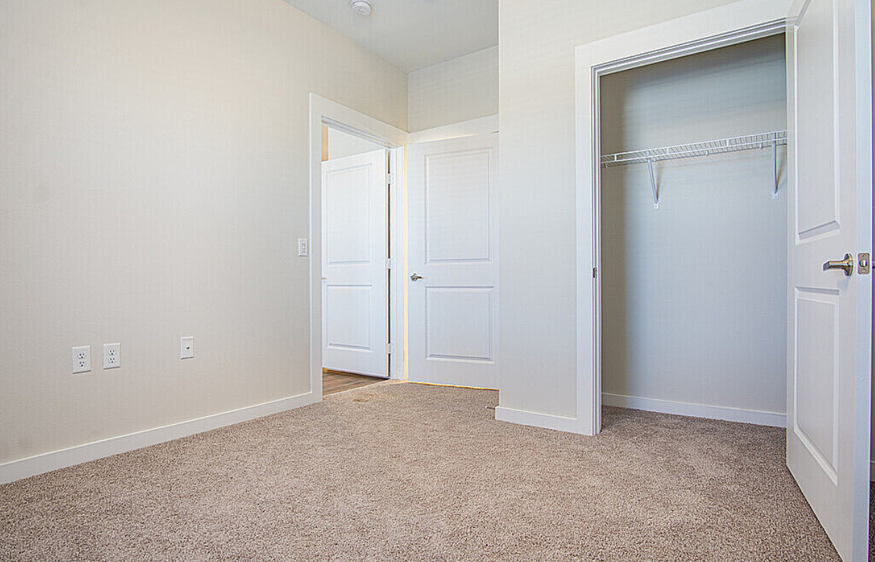 2505 K Avenue - Photo 3 of 10