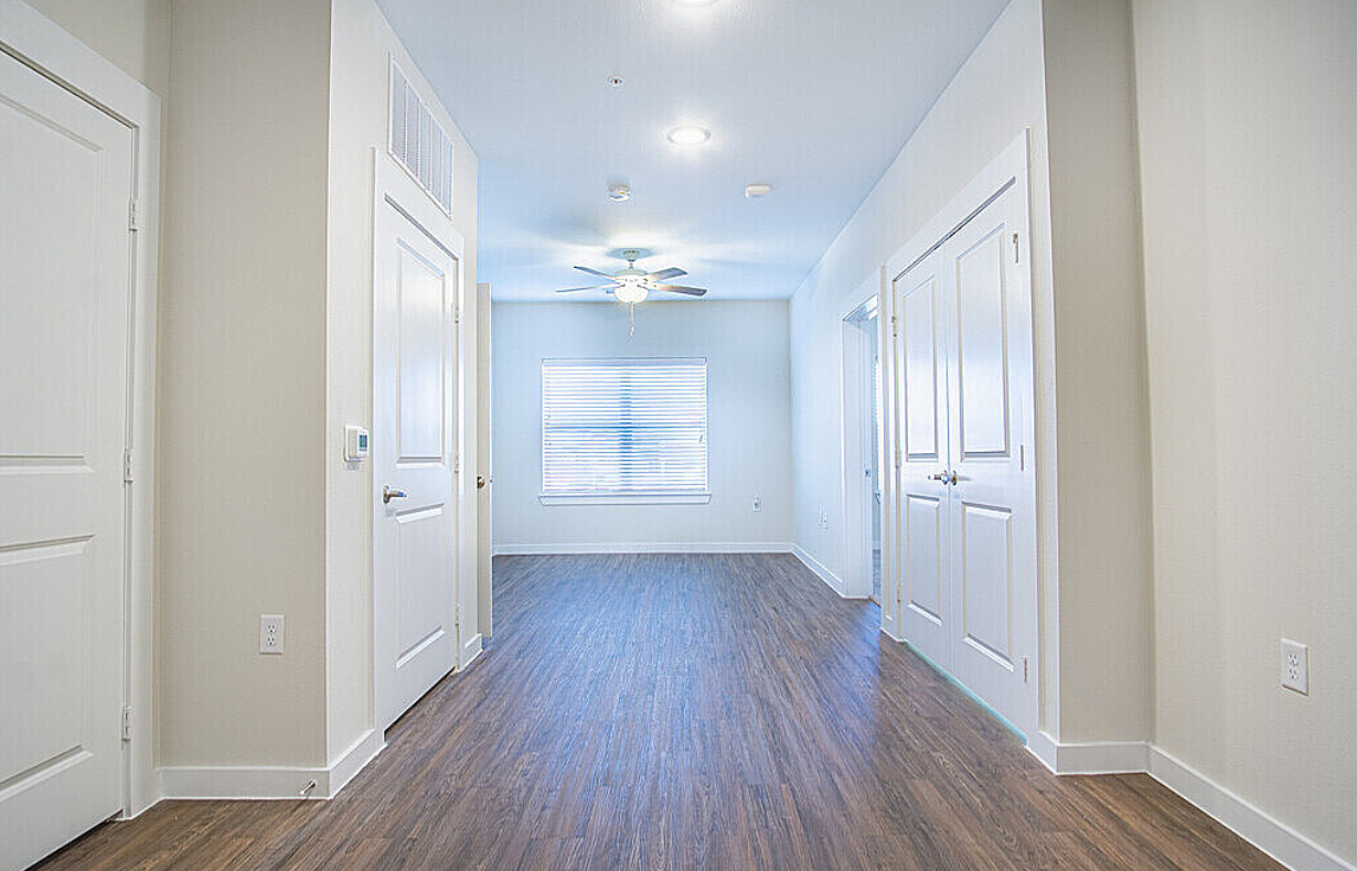 2505 K Avenue - Photo 4 of 10