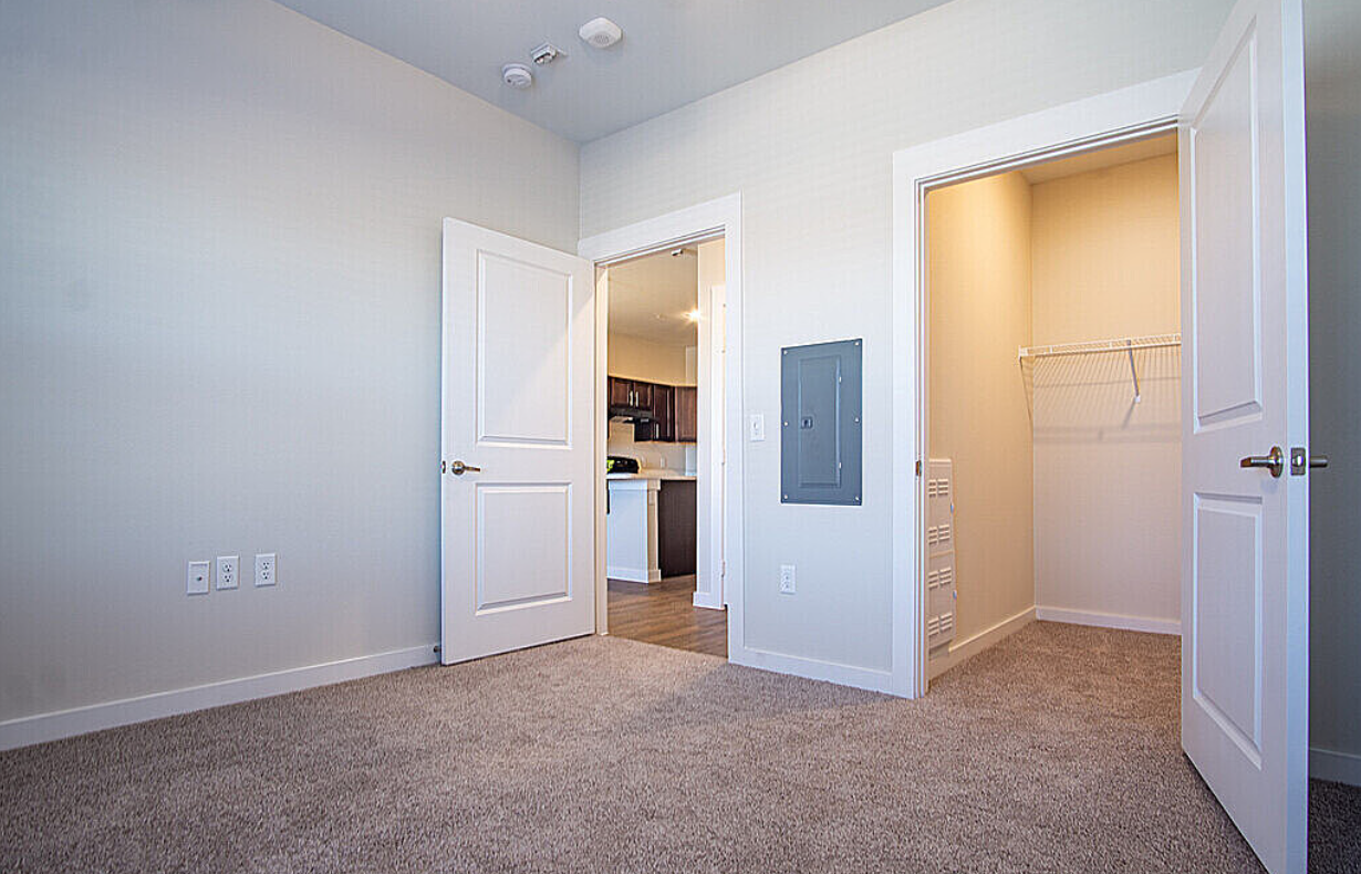 2505 K Avenue - Photo 7 of 10