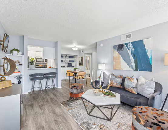 1005 11th Street - Photo 2 of 12