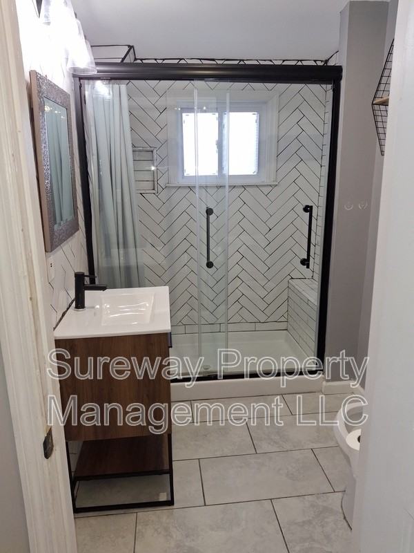 300 Darcy Ave #B - Photo 3 of 3