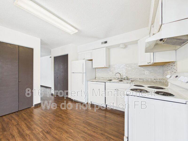 1020 Ne Lindsay Ave #D - Photo 6 of 21