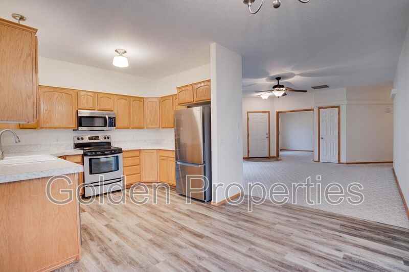 503 E Whitewater Ln - Photo 6 of 24