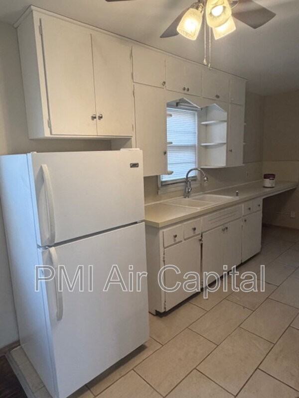 1615 W Haskell St - Photo 5 of 14