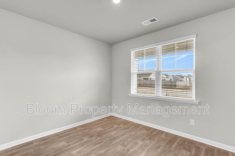 205 Maple Hill Dr - Photo 6 of 50