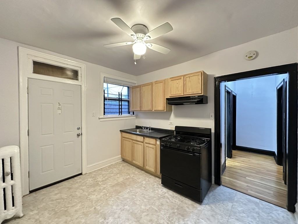 415 E 80th St #1 - Photo 6 of 21