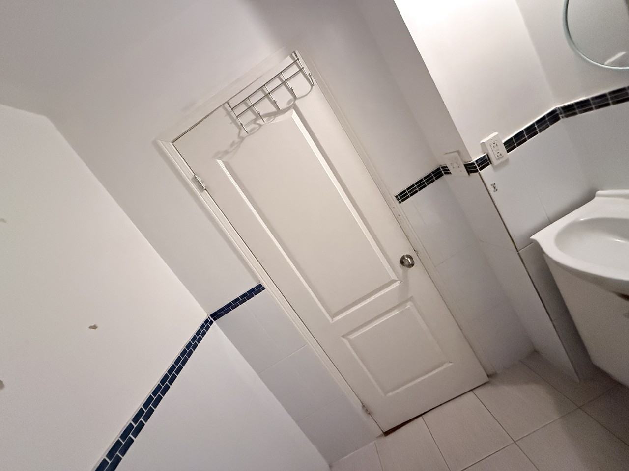 80 Leitch Avenue - Photo 5 of 5