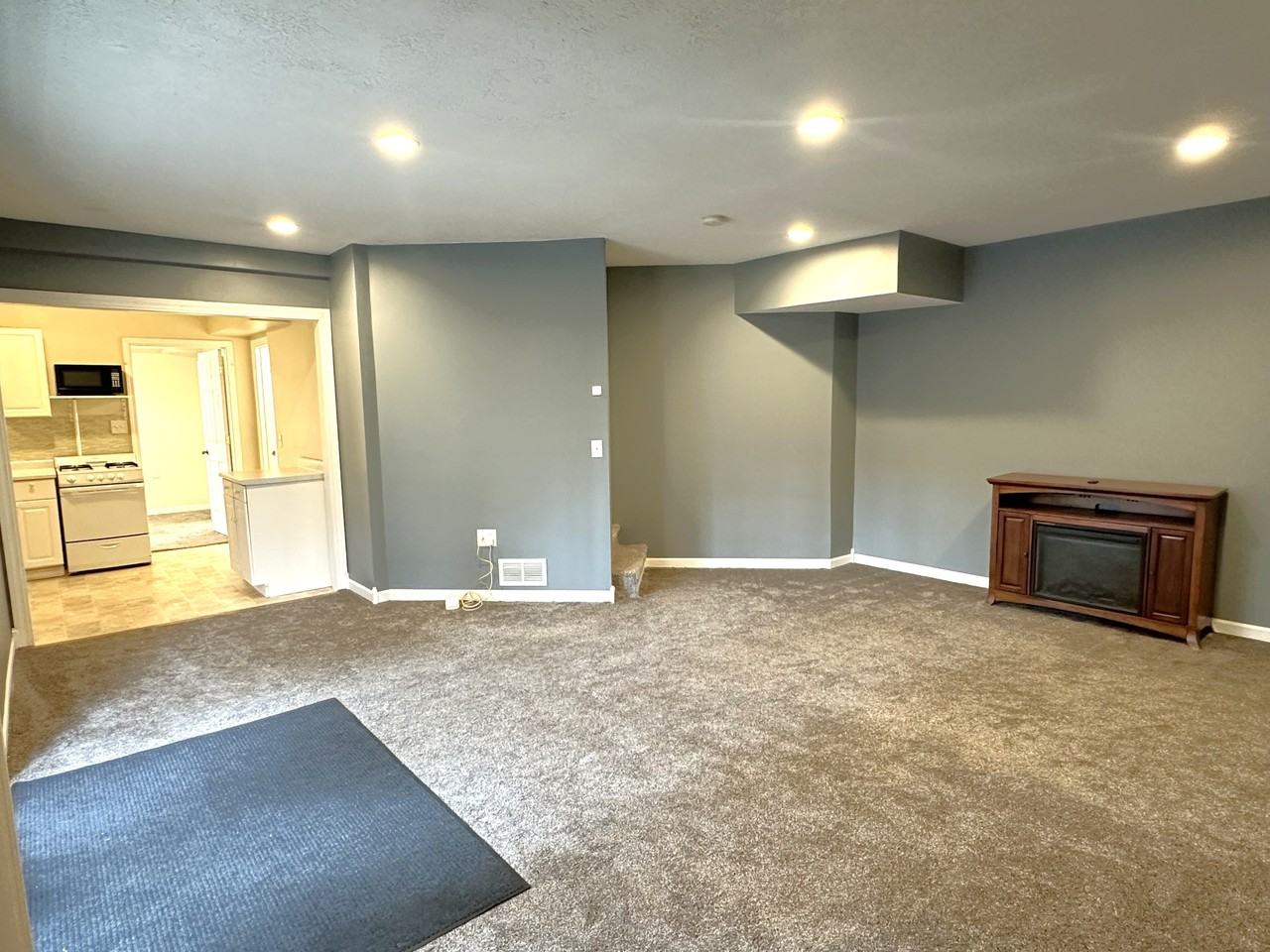 15493 Yellow Pine Street Northwest - Photo 5 of 16