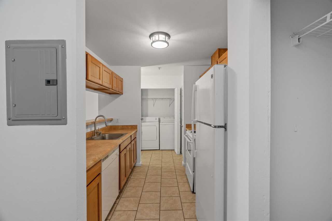 100 West Curtis Street - Photo 2 of 20