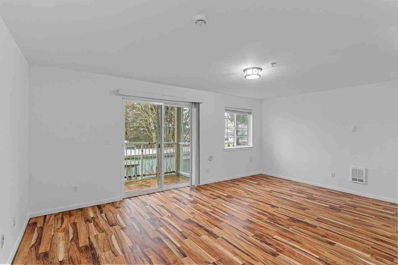 100 West Curtis Street - Photo 4 of 20