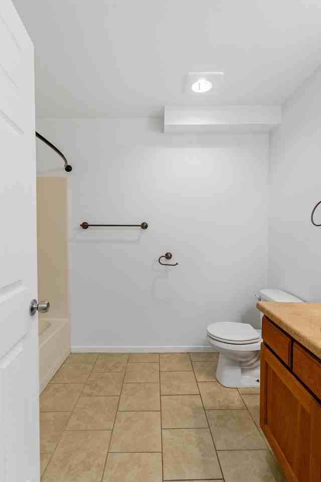100 West Curtis Street - Photo 7 of 20