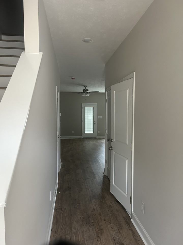 883 Danish Drive - Photo 5 of 7