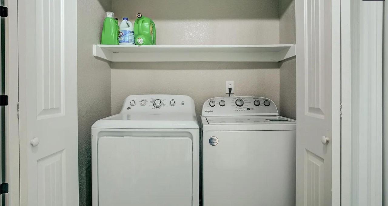 2740 Charlottesville Dr - Photo 6 of 27