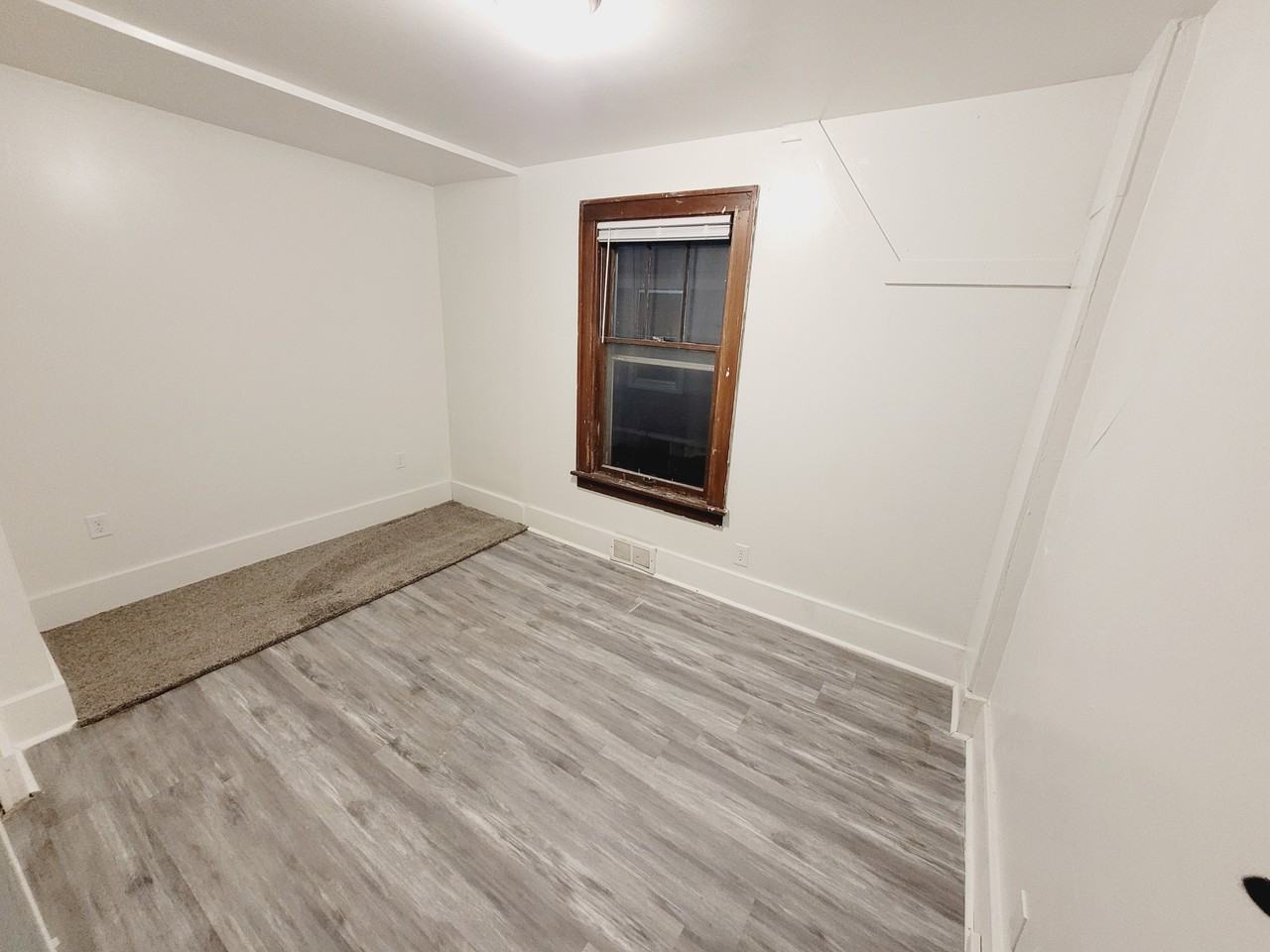 223 W Dutton St #1 - Photo 4 of 6