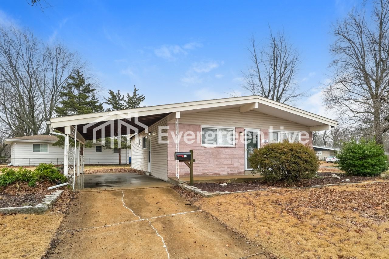 70 Francisca Dr - Photo 2 of 15