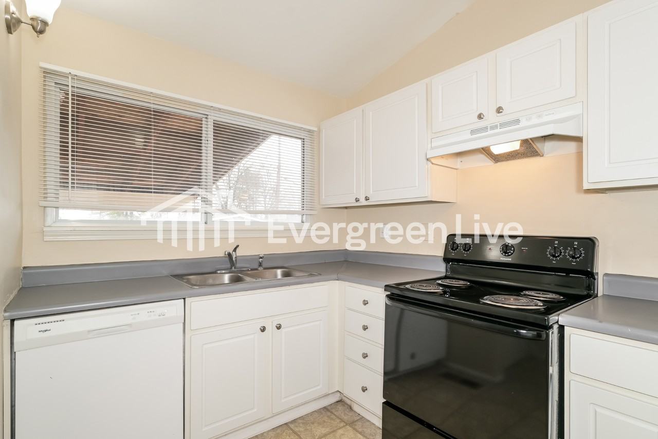 70 Francisca Dr - Photo 7 of 15