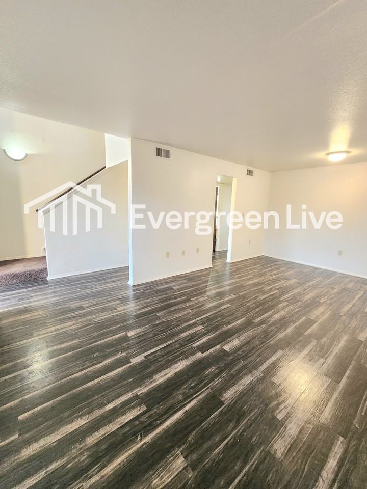 132 Fireball Dr - Photo 3 of 21