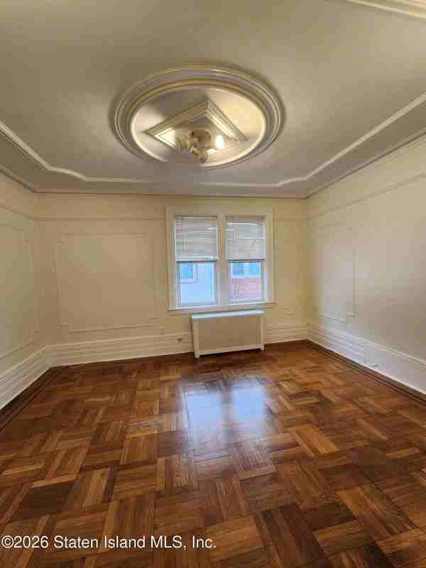 164 Cromwell Ave - Photo 2 of 17