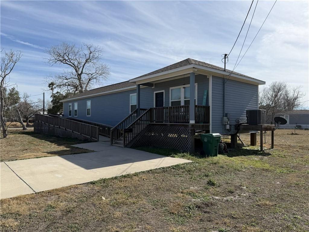 1109 W Nelson Ave