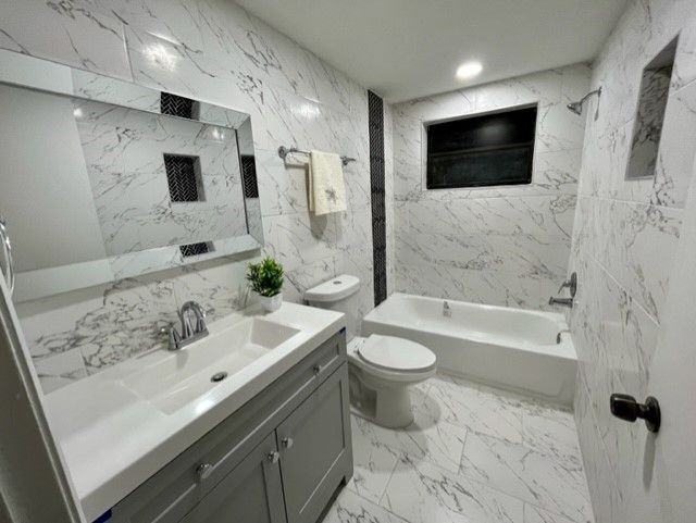 4372 Lamson Ave - Photo 2 of 7