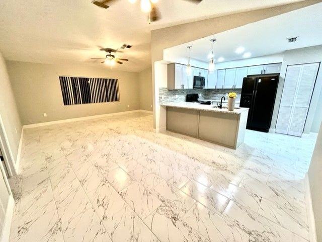 4372 Lamson Ave - Photo 3 of 7