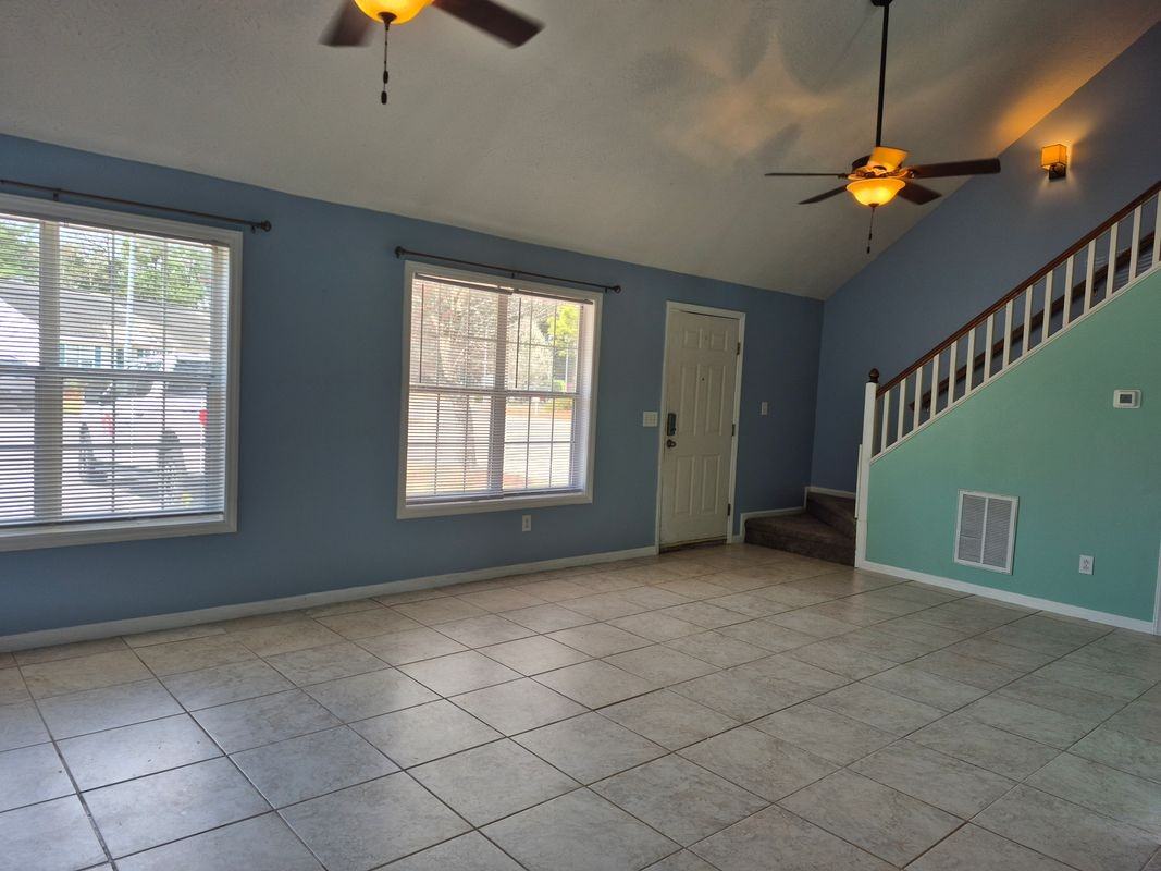 4303 Jasmine Cove Way - Photo 3 of 28