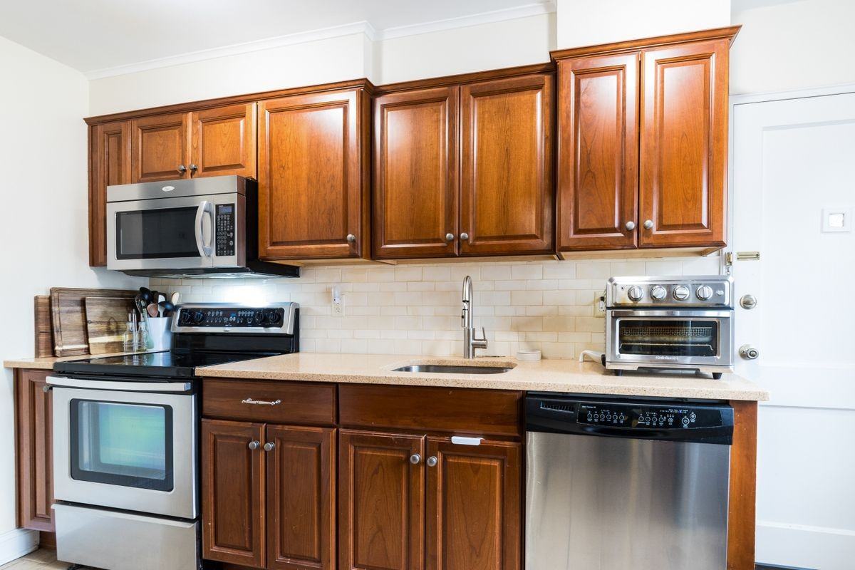 16 Troy Dr Apt D - Photo 2 of 14