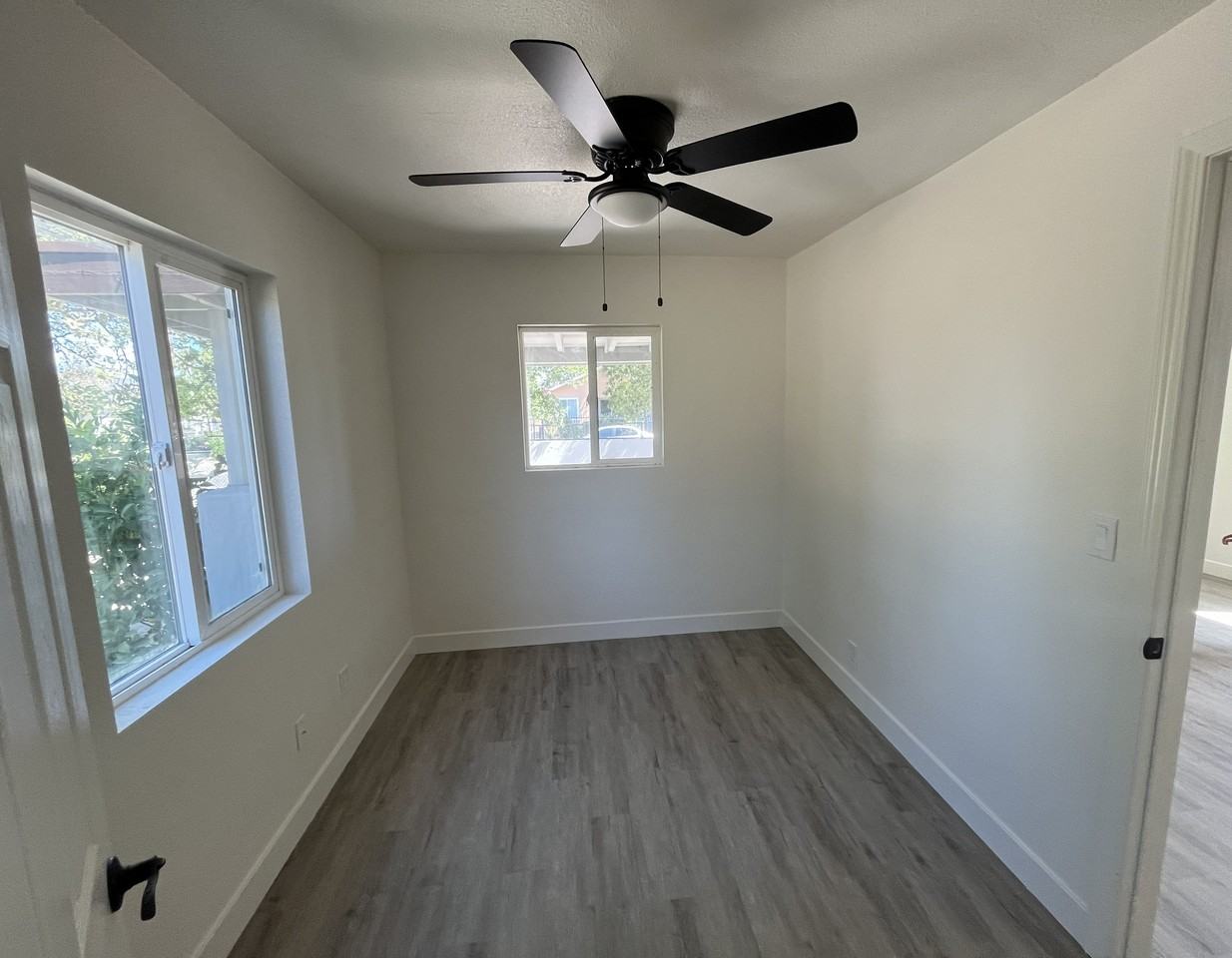 2760 29th Avenue - Photo 3 of 8