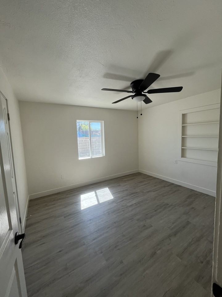 2760 29th Avenue - Photo 4 of 8