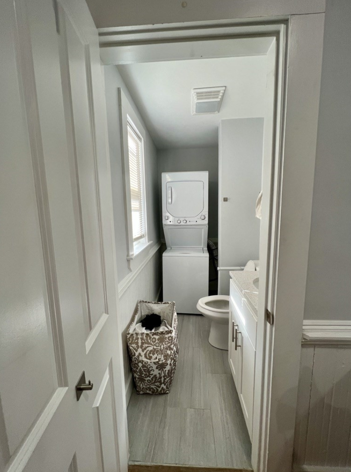 42 Moseley St #2 - Photo 6 of 9