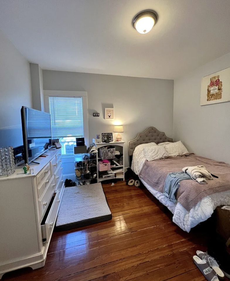 42 Moseley St #2 - Photo 7 of 9