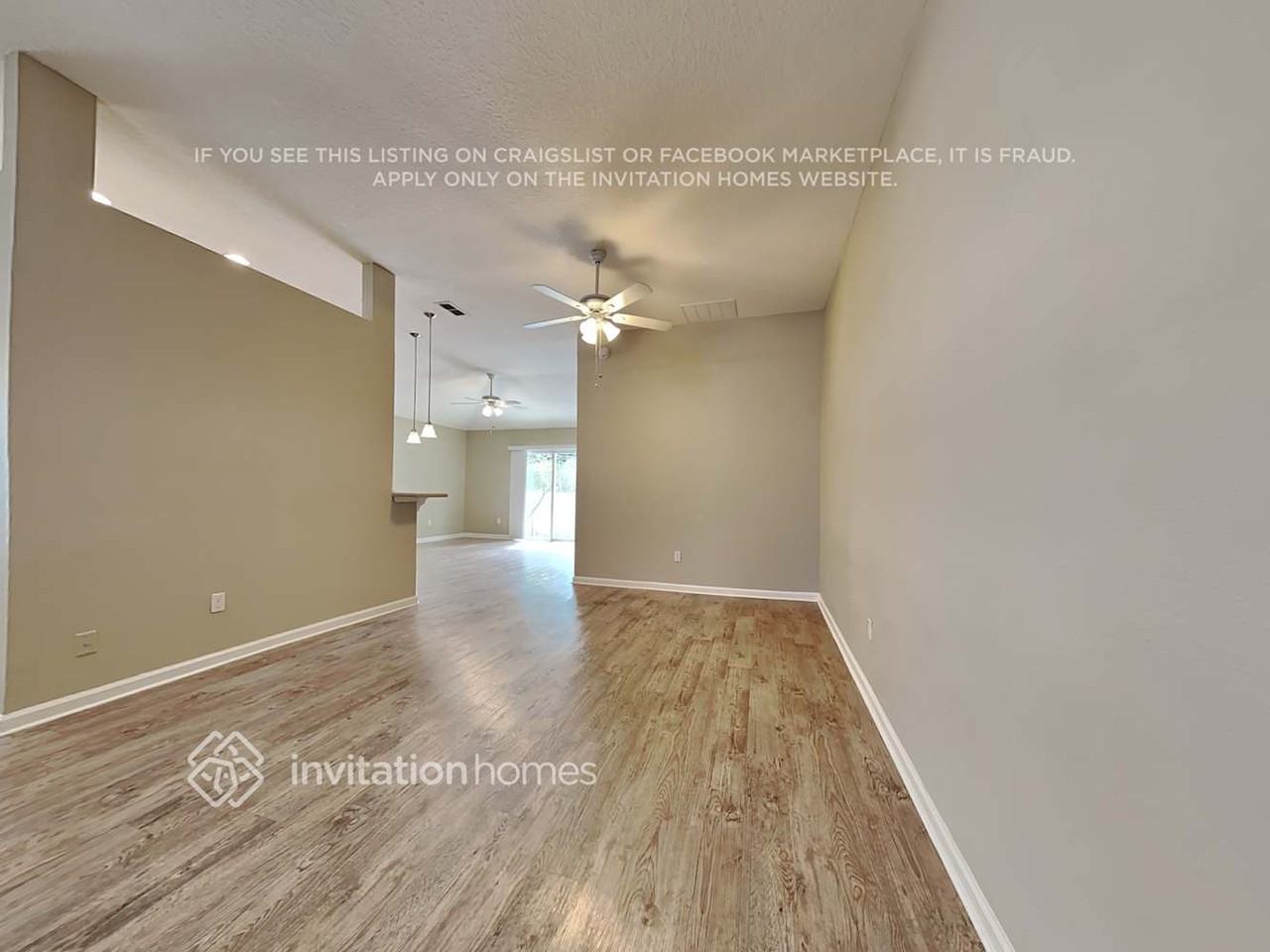 372 Sunshine Dr - Photo 3 of 19