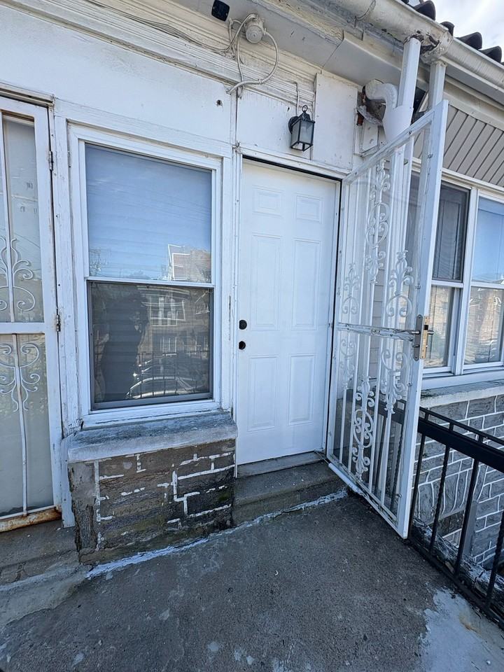 1500 W Grange Ave - Photo 6 of 8